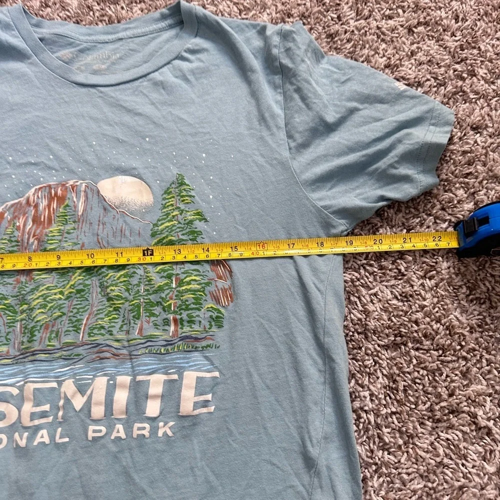 Columbia Yosemite Graphic Tee sz M